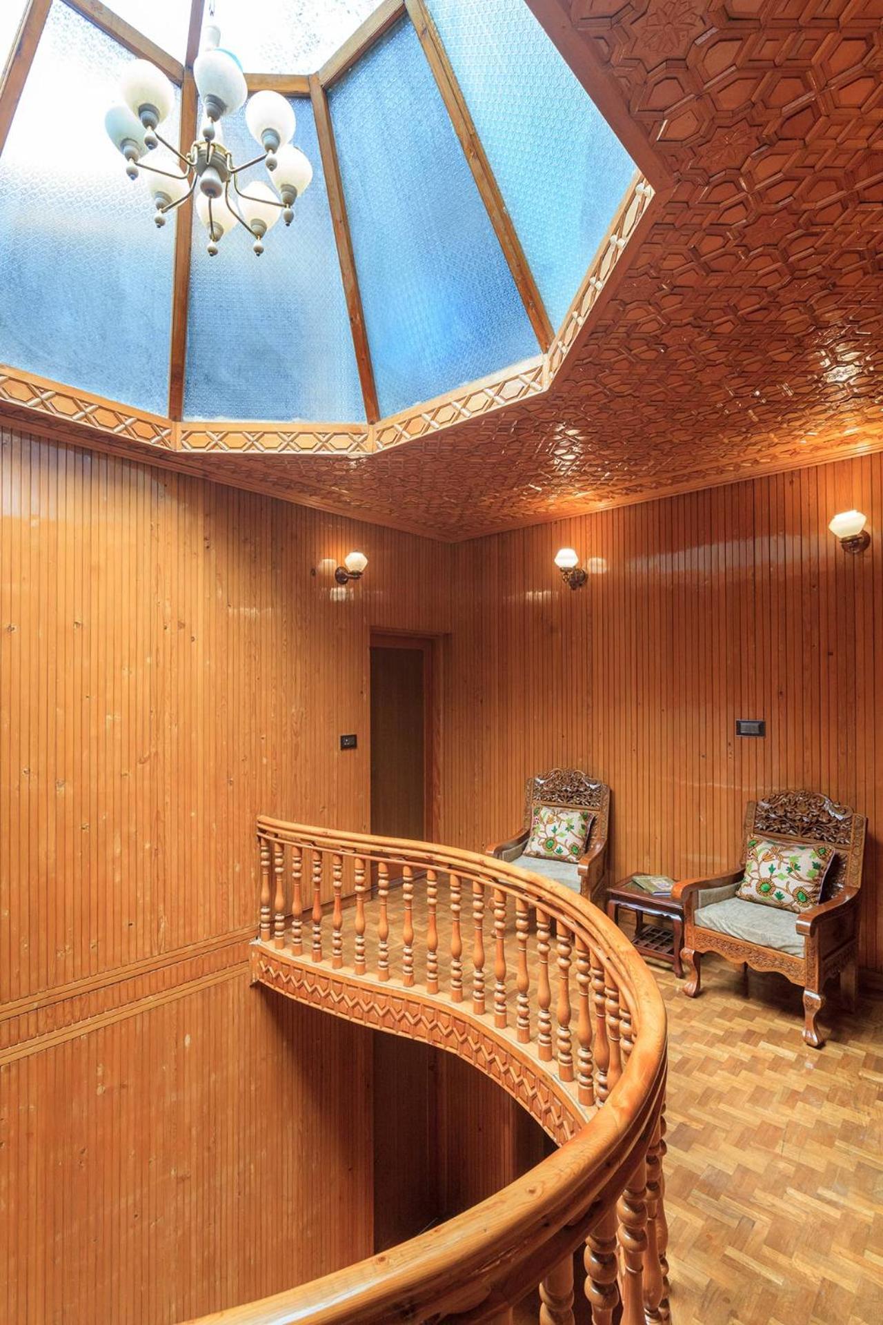 Srīnagar Stayvista At Pinewood Villa - Pet Friendly Villa With Lawn & Pool Table מראה חיצוני תמונה