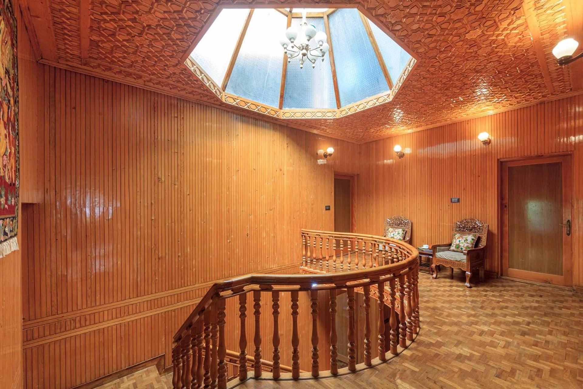 Srīnagar Stayvista At Pinewood Villa - Pet Friendly Villa With Lawn & Pool Table מראה חיצוני תמונה
