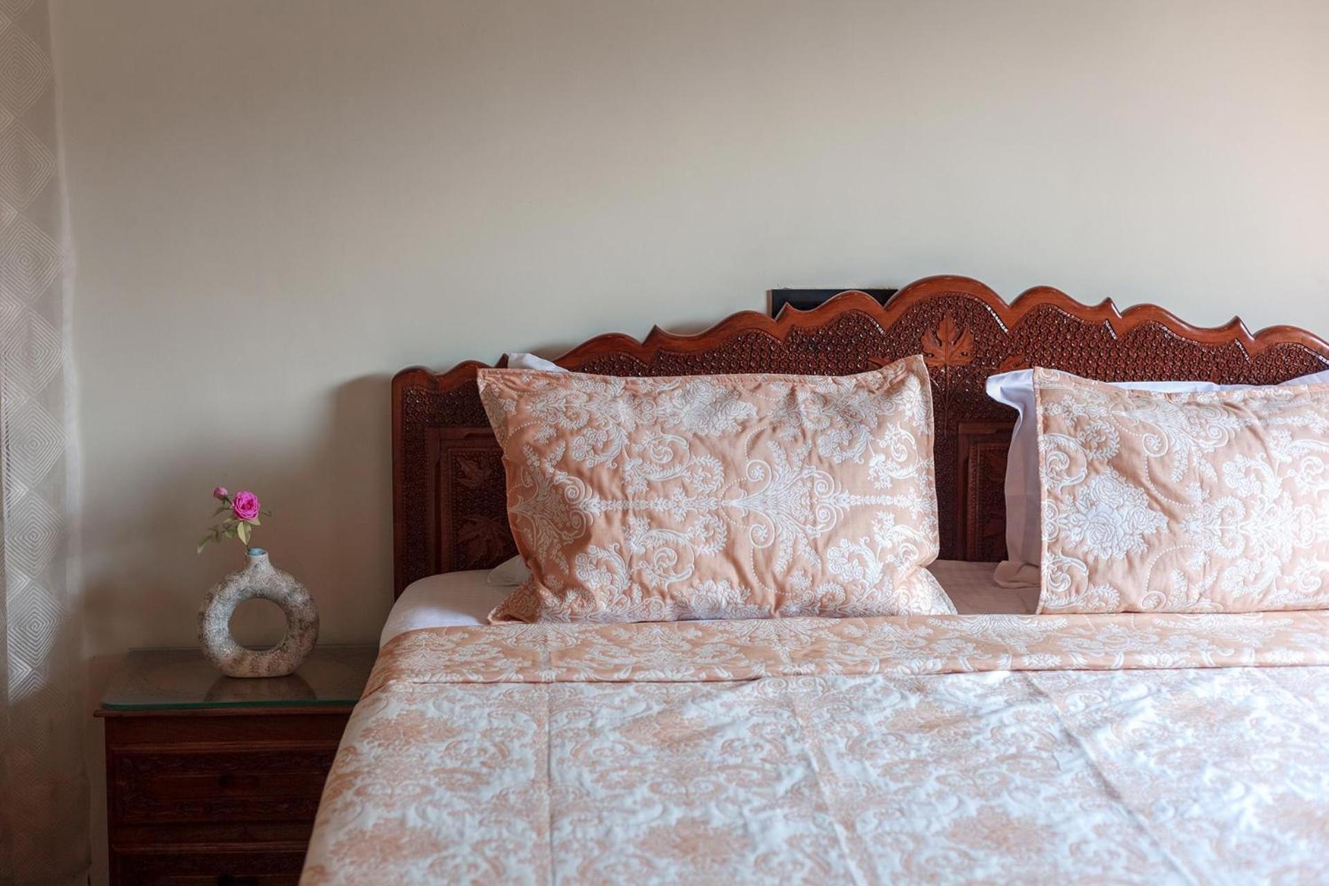 Srīnagar Stayvista At Pinewood Villa - Pet Friendly Villa With Lawn & Pool Table מראה חיצוני תמונה